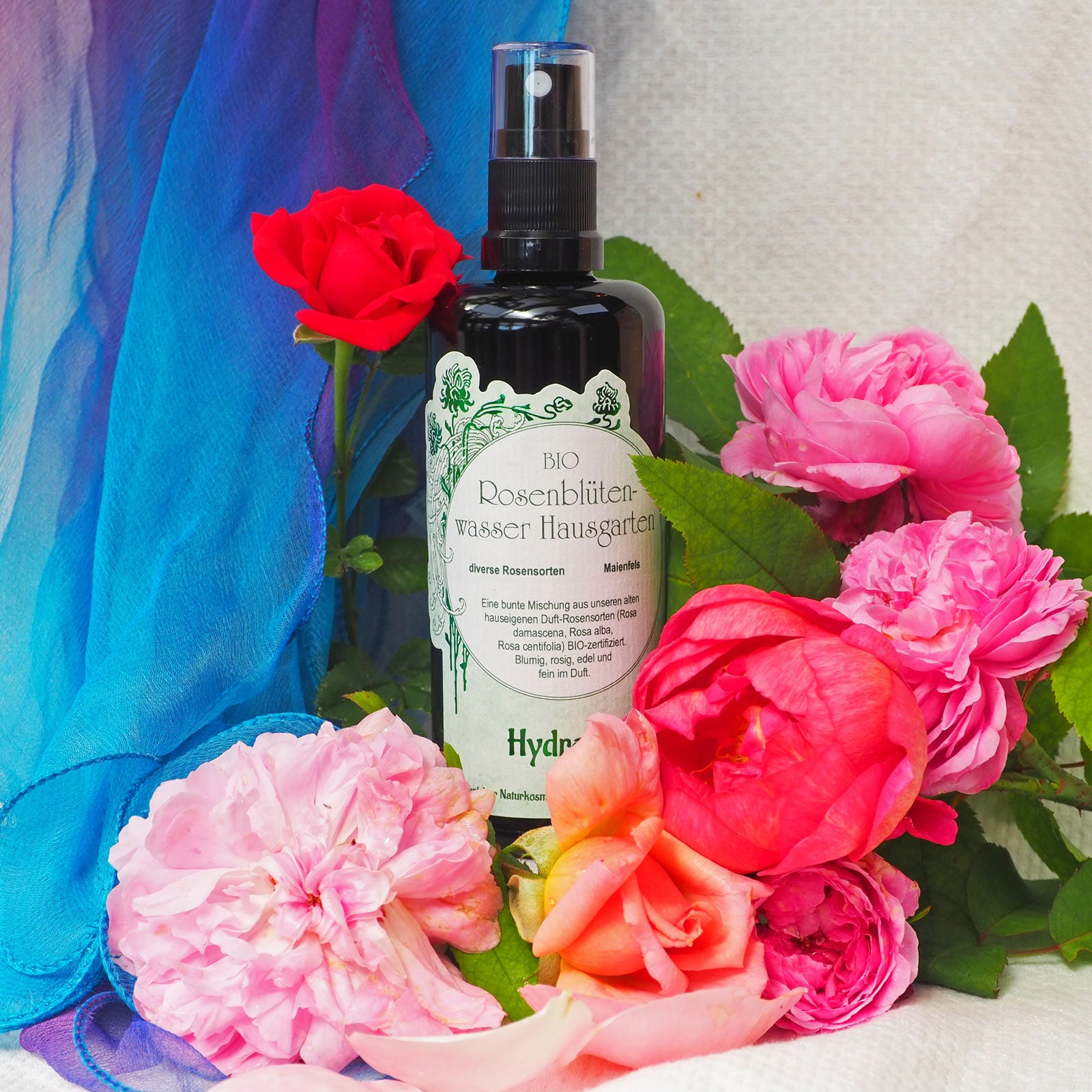 Rosenblütenwasser Hausgarten